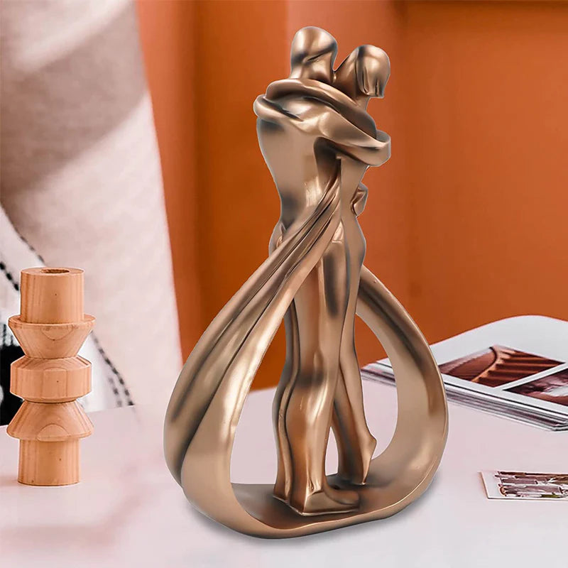 Romantic Lovers Embrace Statue