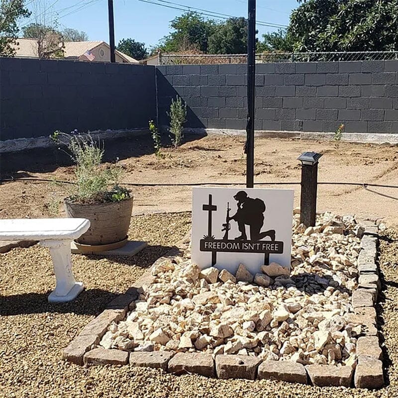 Memorial Soldiers Decoration