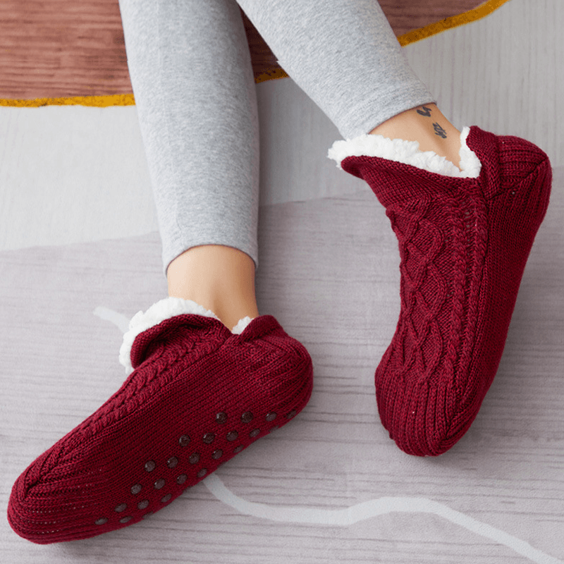 V-mouth Fluffy Slipper Socks