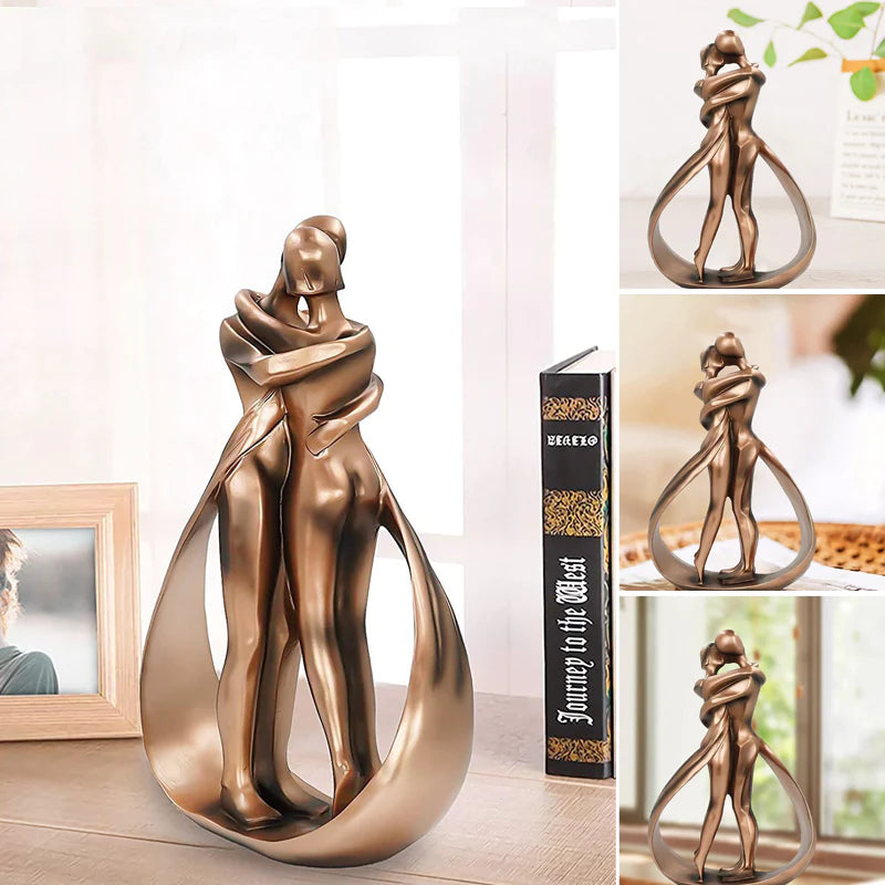 Romantic Lovers Embrace Statue